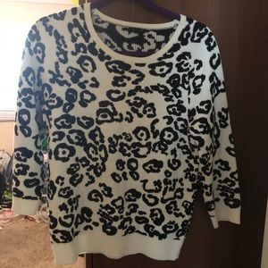 EUC Ann Taylor 3/4 length stretchy top